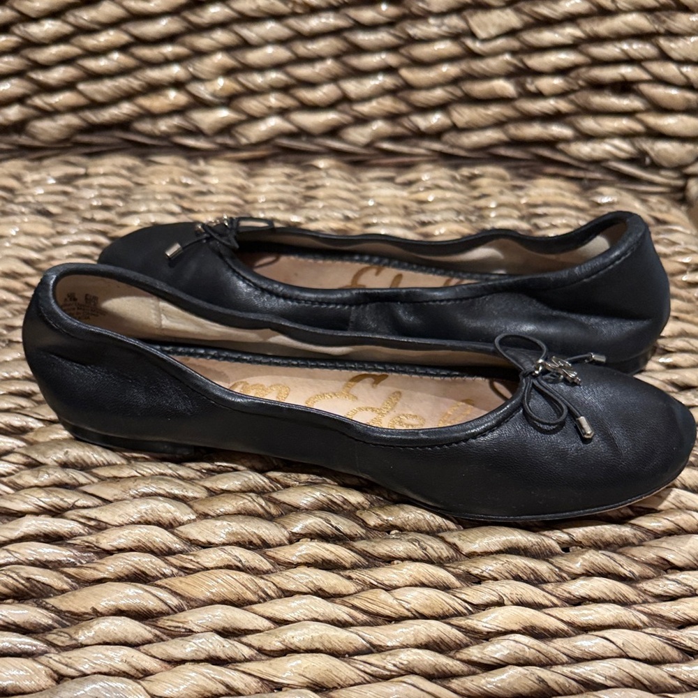 Sam Edelman Black Leather Flats with Bow - Picture 5 of 6